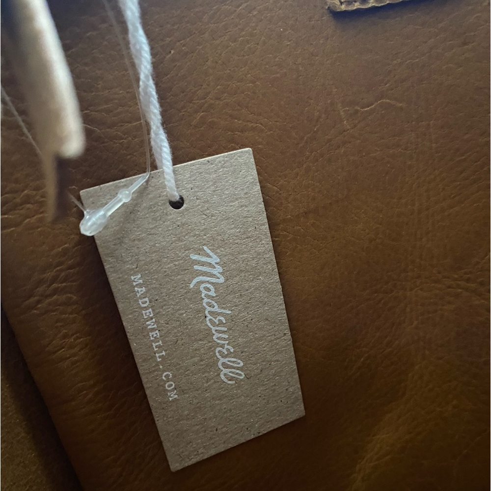 NWT/Madewell The medium Tote Bag Mustard - Picture 10 of 13